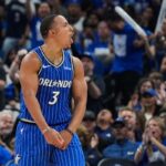 Magic doar o victorie de la eliminarea semintei principale Pistons dupa victoria din Meciul 4