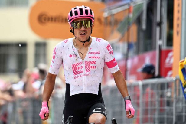 Richard Carapaz Sufera Interventie Chirurgicala Perineala cu O Luna Inainte de Inceperea Giro dItalia