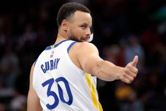 Steph Curry conduce pe masura ce Warriors se mobilizeaza pentru a elimina Clippers