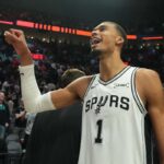 Victor Wembanyama Se Intoarce Pe Cand San Antonio Spurs Invinge Portland Trail Blazers Pentru A Conduce 3 1