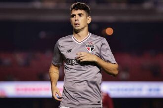 fostul mijlocas de la Chelsea Oscar se retrage la 34 de ani din cauza unei probleme cardiace