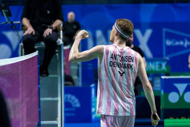 Antonsen Set pentru Thailanda Open Final pe cand Nr 1 Mondial Chinez se retrage din Semifinala