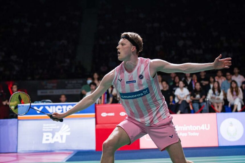 Antonsen secureaza loc de sferturi final in Singapore Open dupa o lupta dura impotriva lai