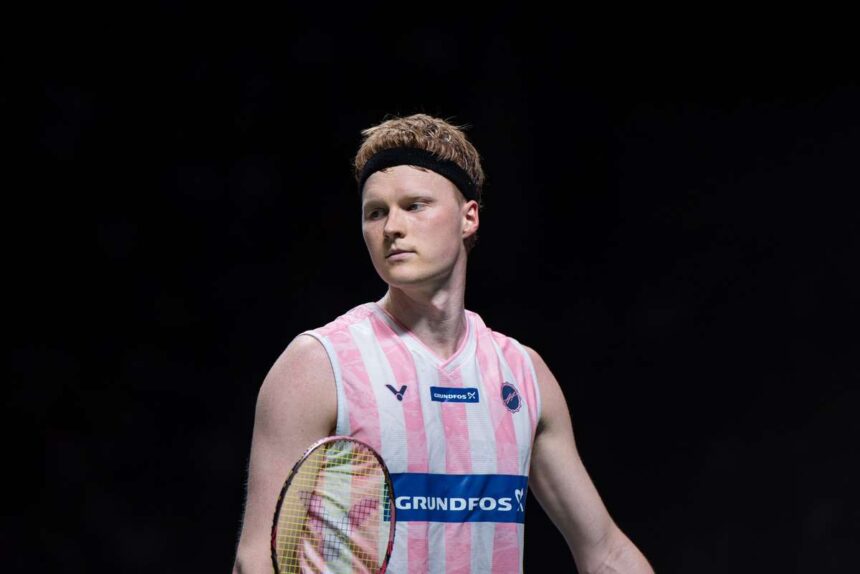 Erori nefortate costisitoare pentru Antonsen pe cand locul 3 mondial Danemarca exit din turneul din Singapore