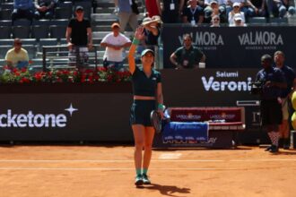 Fara timp Sorana Cirstea infrange Jelena Ostapenko pentru a ajunge in semifinalele Openului Italian