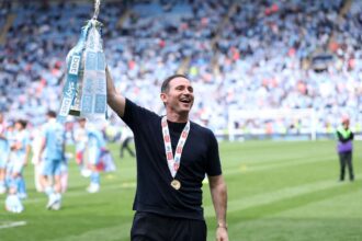 Lampard castiga premiul antrenorul anului in Engleza dupa ce a condu coventry la flor in primul divizion