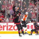 Logan Stankoven Face Istoria NHL Pe Masura Ce Hurricanes Castiga Meciul 1 Impotriva Flyers