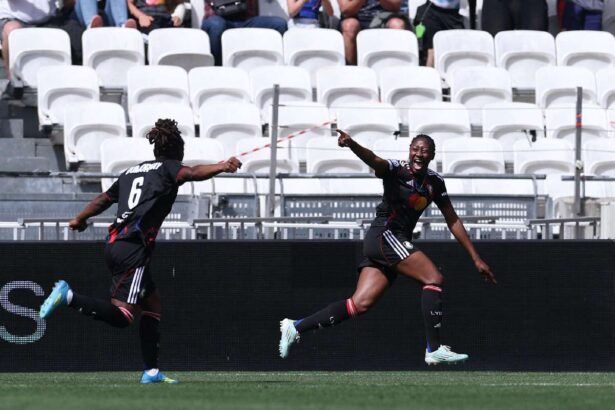 Lyon avanseaza la finala ligii campionilor feminina dupa ce a invins arsenal in returul entuziasmant