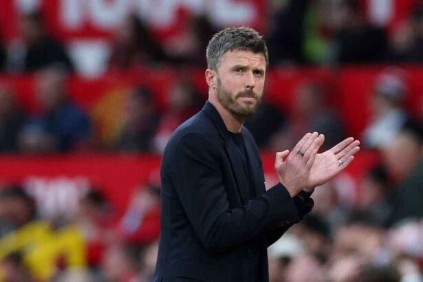 Man Utd Michael Carrick Aproape De Semnarea Unui Contract Permanenta