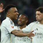 Mbappe pastreaza premiul real madrid jucatorul anului cu 42 goluri
