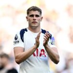 Micky van de Ven admite ca sezonul Tottenham este rusinos despite evitarea relegarii in ziua finala