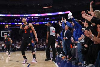 New York Knicks suprasolicita in a doua jumatate pentru a invinge Cleveland Cavaliers si a asigura o lead de 2 0 in serie
