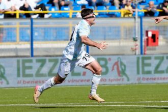 Venezia obtine promovarea apoi in Serie A in timp ce Frosinone se mut pe locul doi