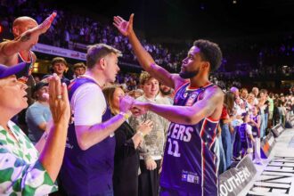 brice cotton sef de sase ori nbl se alatura boomerilor pentru calificarile la cupa mondiala