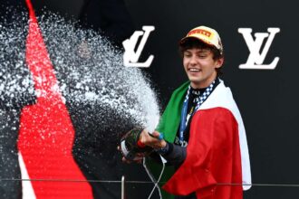 Antonelli castiga in Grand Prix ul Monaco foarte haotic inainte de Hamilton pentru a sustine urmarirea titlului