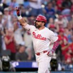 Kyle Schwarber devine primul care ajunge la 25 de home runs in 2026