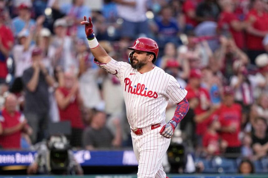 Kyle Schwarber devine primul care ajunge la 25 de home runs in 2026