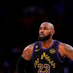 LeBron James se zice ca urmeaza sa paraseasca Los Angeles Lakers si sa devina agent liber