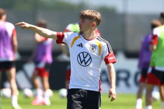 Lennart Karl Ranita Durante Formarii Din Germania Inaintea Campionatului Mondial