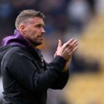 Lupii raportat resping managerul Rob Edwards cu Cesar Peixoto pregatindu se sa l inlocuiasca