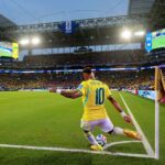 Neymar admite ca a varsat cateva lacrimi in vestiar dupa o intoarcere emotionala in Brazilia
