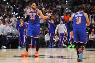 finalele nba se indreapta spre nyc pe knicks preiau avantajul de 2 0 in serie peste spurs