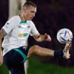 Anuntra retragerea forwardului mitch duke din fotbalul international