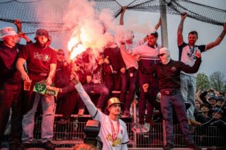 Atacantul german al AGF primeste suspendare de doua meciuri pentru celebrarea titlului danez cu focuri de artificii