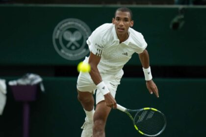 Auger Aliassime se desparte de antrenorul sau vechi Fontang dupa esecul in faa lui Djokovic la Wimbledon