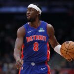 Bucks achizitioneaza Caris LeVert si pick uri in tranzactie cu Pistons