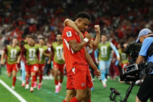 Embolo si Ndoye pun Suedia in optimile de finala impotriva Algeriei care se zbat