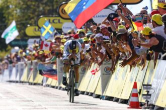 Evenepoel Defileaza spre Victorie in Tour de France Timp Trial In Ahead de Pogacar si Skjelmose
