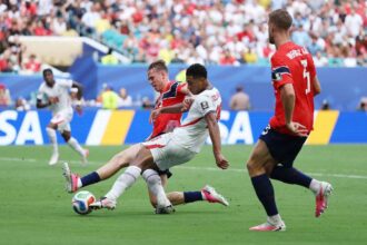 FIFA afirma ca nu exista dovezi ca mingea a lovea o soclu pentru golul lui Jude Bellingham pentru Anglia