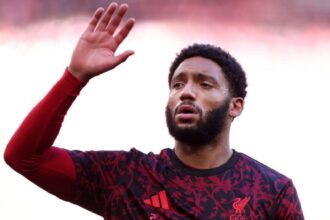 Fundasul Liverpool Joe Gomez este asteptat sa rateze inceputul sezonului Premier League din cauza unei accidentari