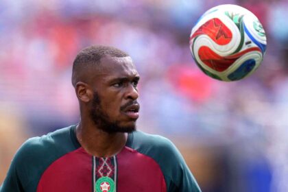 Ipswich Town semneaza fundasul Issa Diop de la Fulham pe un contract de patru ani