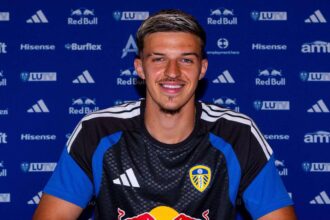 Leeds semneaza fundaful Bosniei si Hertegovinei Muharemovic de la Sassuolo
