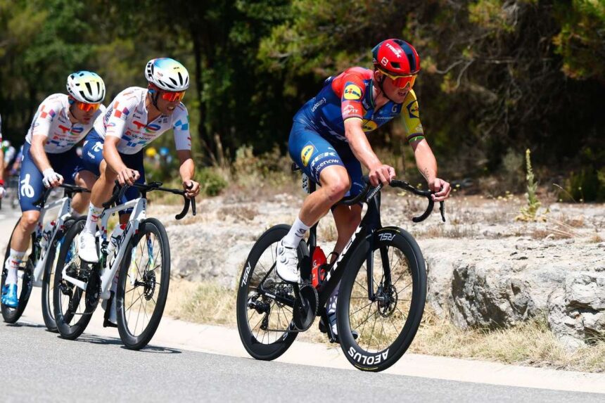 Mads Pedersen realizeaza a patra victorie in stagiu la Tour de France cu o sprinta nerepetabila