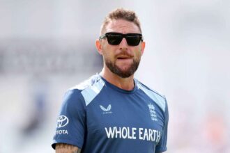 McCullum se va retrage ca antrenor al echipei de test a Angliei va continua in rolul de balon alb