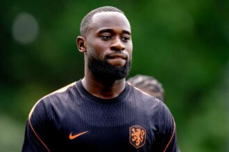 PSV si Feyenoord Incep Competitia pentru Fundaful RB Leipzig Lutsharel Geertruida