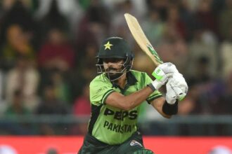 Pakistan inlocuieste Masood cu Babar ca capitan de test pentru tururile West Indies si England