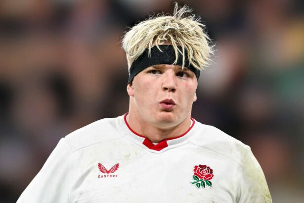 Pollock pe banca pe masura ce anglia anunita echipa pentru a se confrunta cu springboks