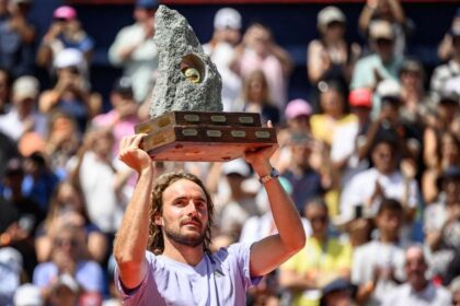 Tsitsipas Invinge Collignon Pentru A Castiga Openul Elvetian Si A Incheia Perioada De 16 Luni Sans Titlu