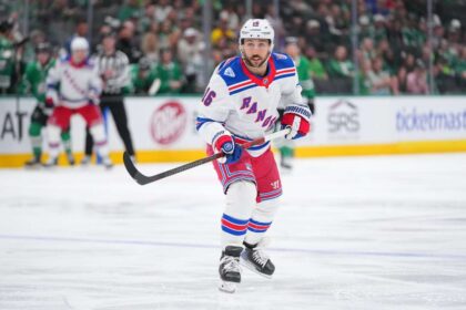 Vincent Trocheck transferat la Mammoth in afacere cu trei jucatori cu Rangers