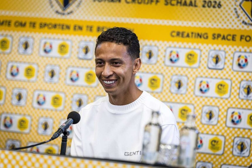 este o onorare capitanul PSV Mauro Junior confirma ca va ramane in acest sezon