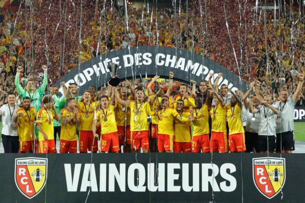10 Man Lens Stun PSG to Win French Super Cup