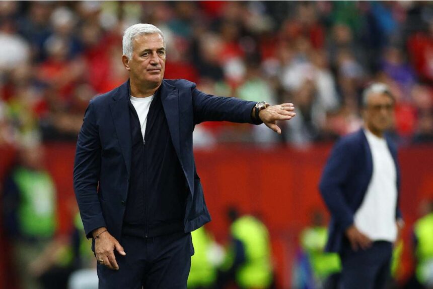 Algeria se separa de antrenorul principal vladimir petkovic in urma esecului de la cupa mondiala