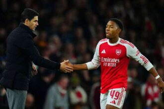 Ar trebui Myles Lewis Skelly sa paraseasca Arsenal