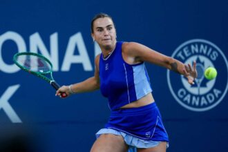 Aryna Sabalenka si Iga Swiatek avanseaza cu victorii usoare la Toronto Masters