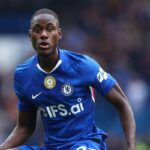 Como semneaza aparatorul din Anglia Chalobah de la Chelsea pe un contract de cinci ani