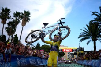 Demi Vollering Secureaza Tour de France Femmes Victorie Dupa Castigarea Etapei Finale